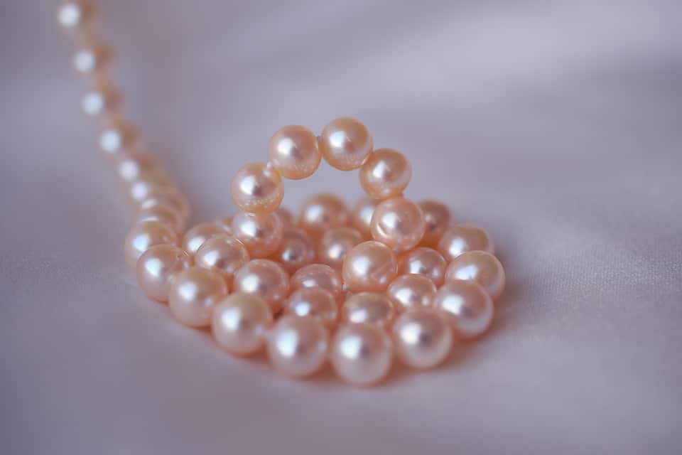 pearls-3030446_960_720